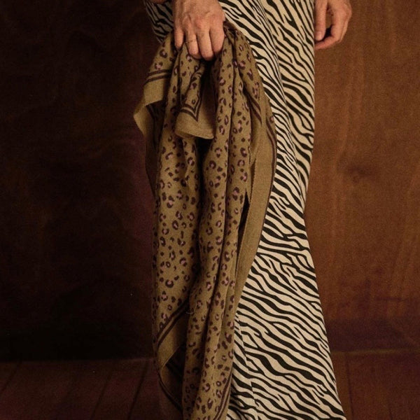 Foulard en laine Léopard Ambre