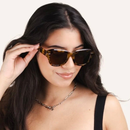 Lunettes de soleil Selena Écaille